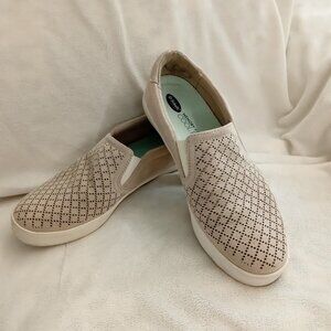 Dr. Scholl's Women's Memory Foam Cool Fit Slip On Casual Shoes Size 7 - Taupe